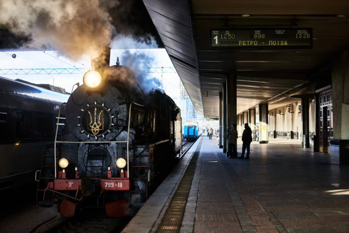 Ukrzaliznytsia Schedules Retro Train Pulled By Steam Locomotives For